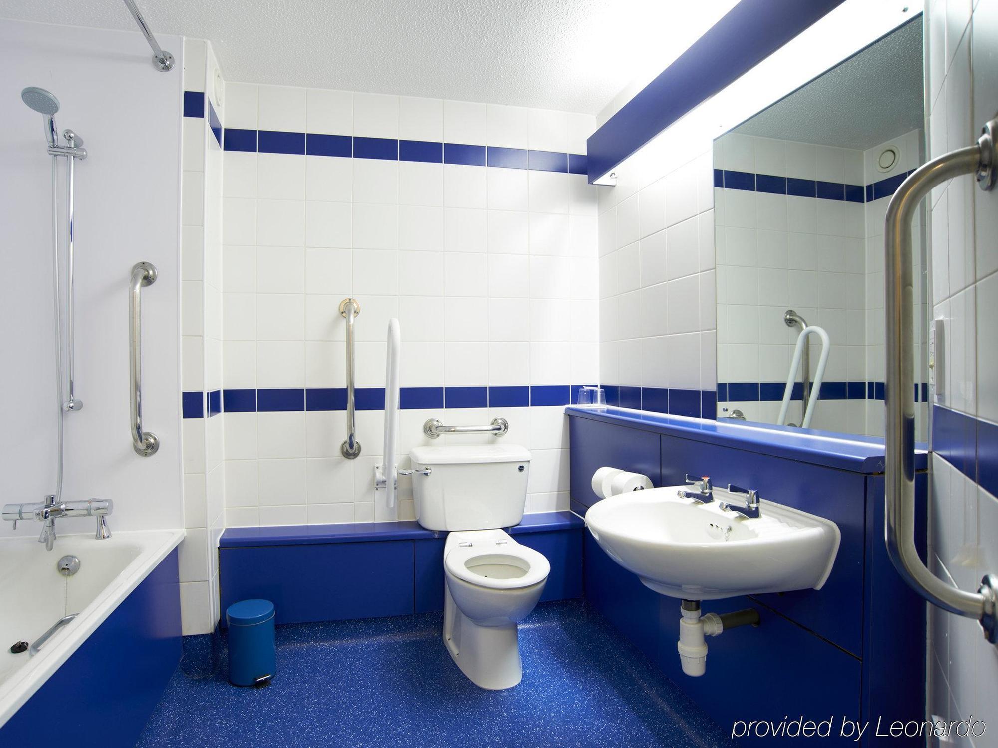 Travelodge London Covent Garden المظهر الخارجي الصورة