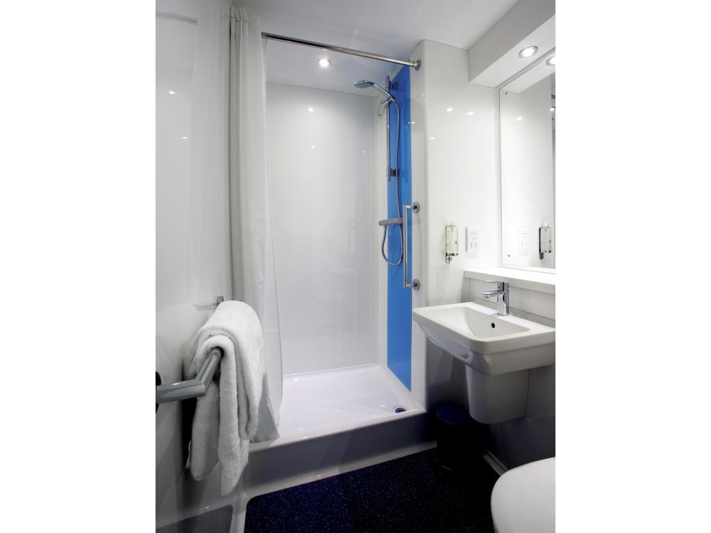 Travelodge London Covent Garden المظهر الخارجي الصورة